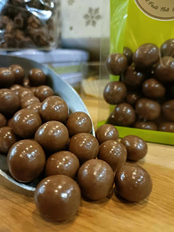 Noisettes Enrobées Chocolat Lait Extra Fin 31% Cacao | Origine France
